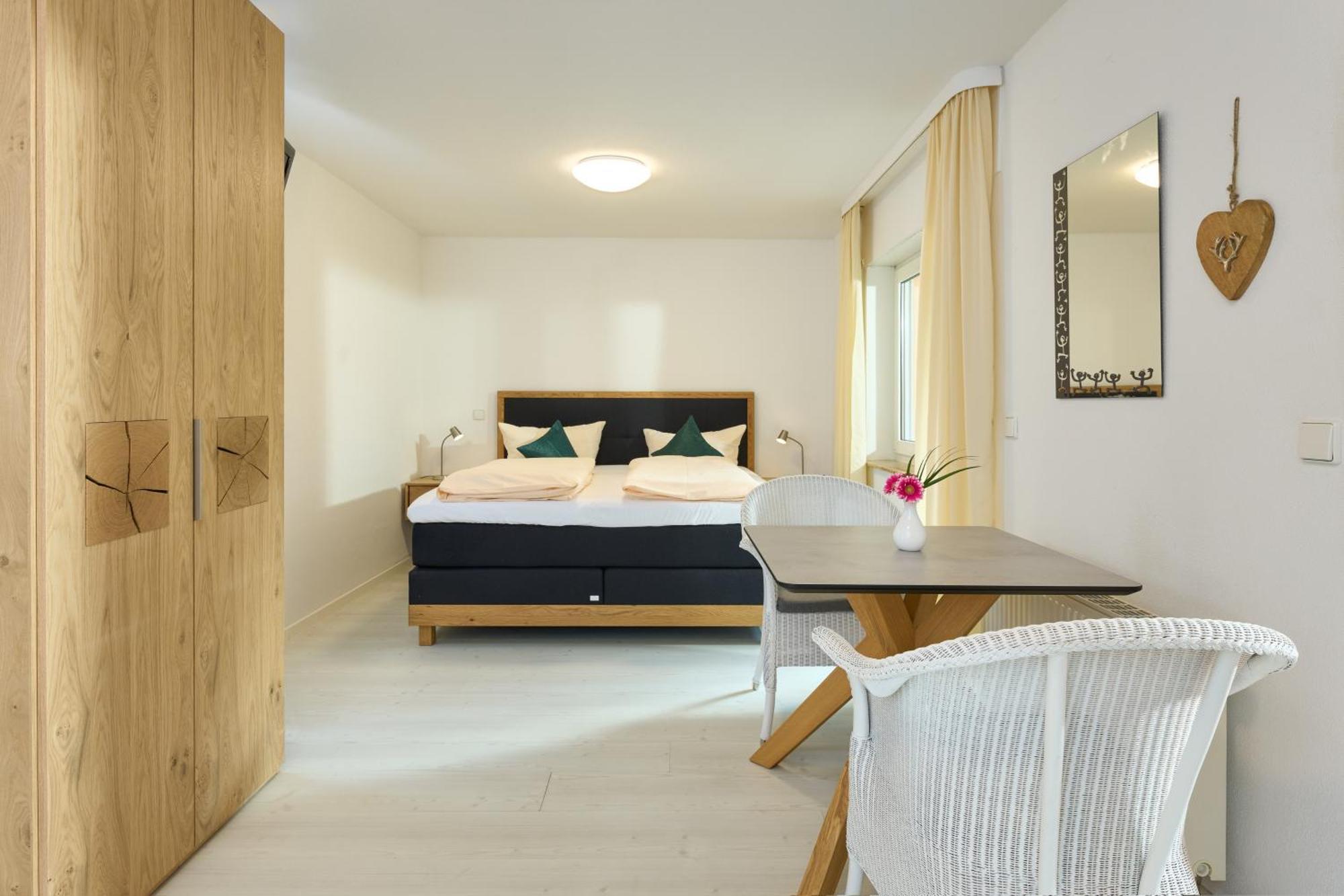 Thermen Appartements Gabriela, Appartement 24 Qm Bad Krozingen Esterno foto